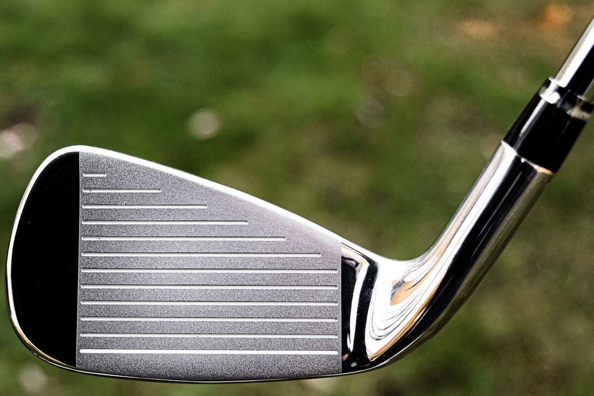Wilson Staff LP Launch Pad 5 Fer Hybride 24° Droitier Senior Graphite