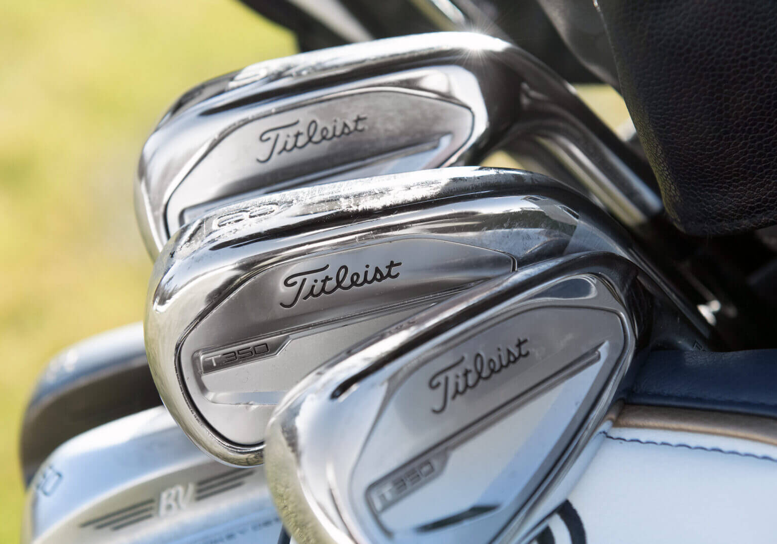 Set De Fers Titleist T350 2023 6-PW,GW - Shaft KBS TGI 60 Regular - Bon état