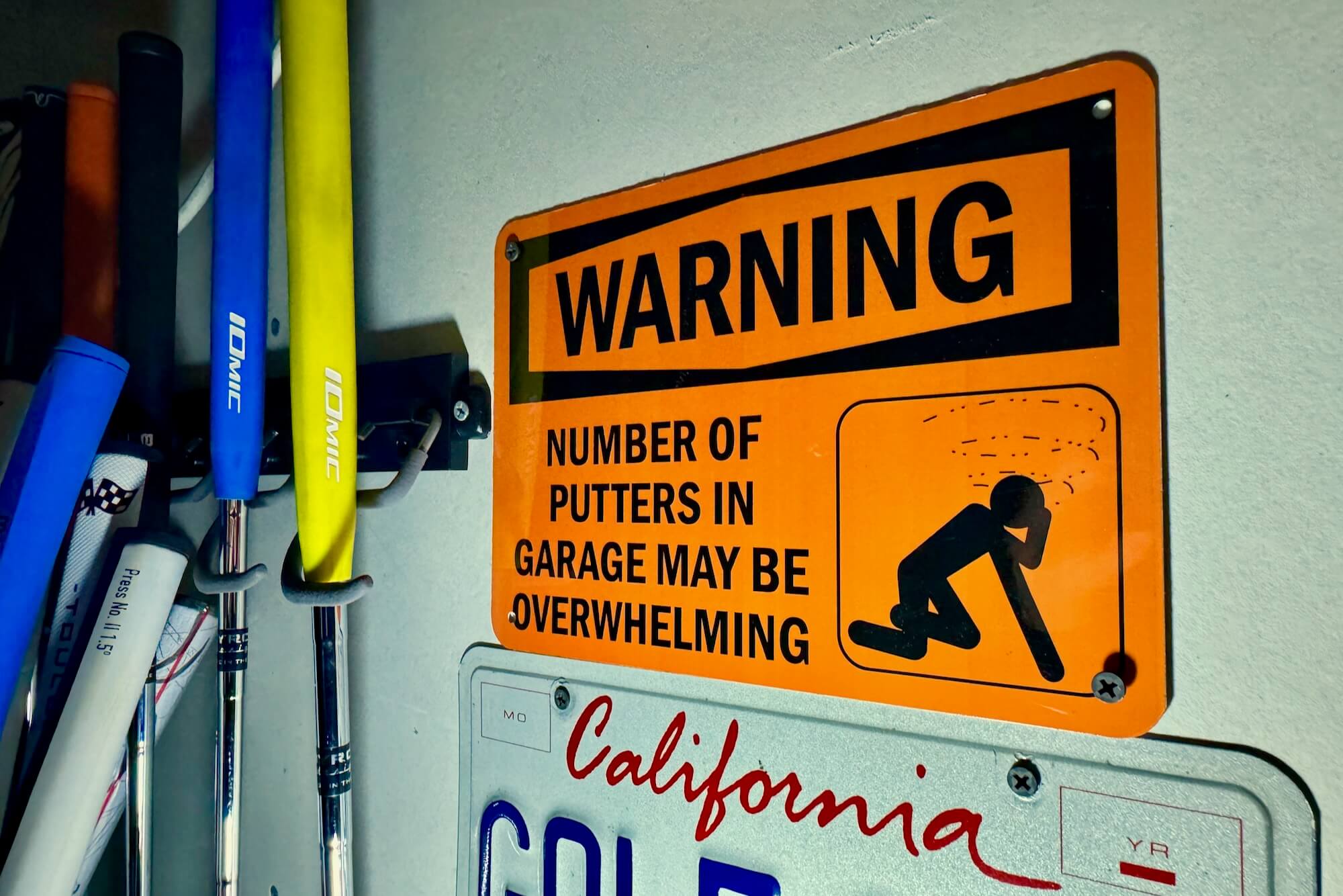Garage warning sign