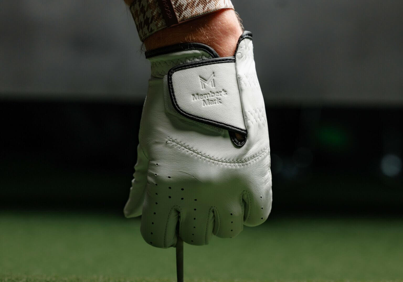 Golf Glove Throwdown: Sam’s Club Versus Kirkland | MyGolfSpy