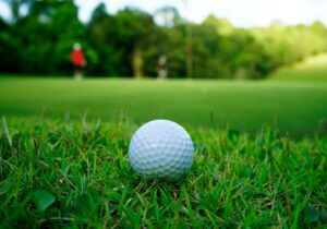 Four Times When Chipping Instead of Putting Is the Better Choice