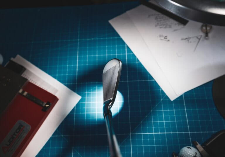 Head To Head: Srixon ZXi7 Versus Mizuno Pro S3 | MyGolfSpy