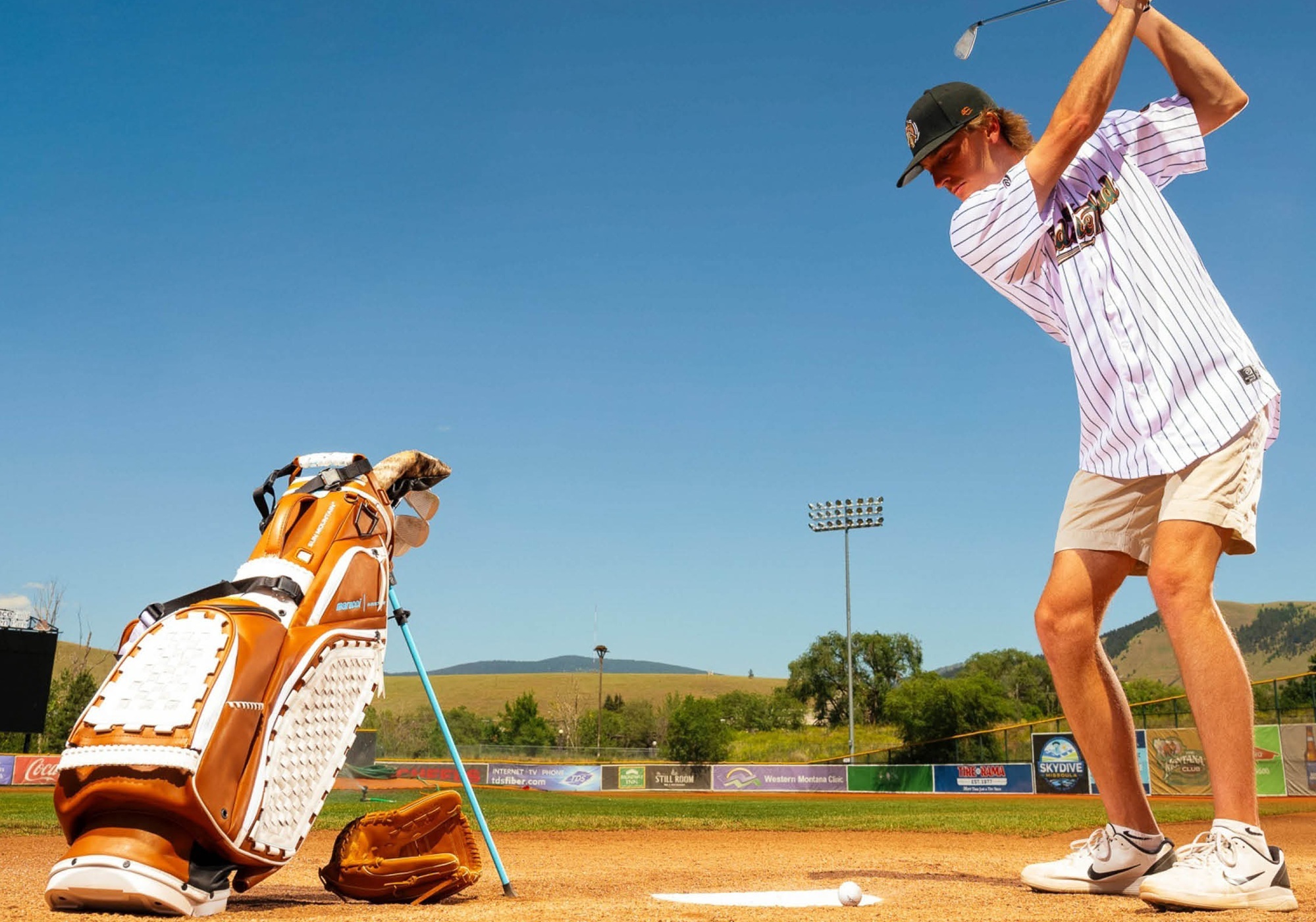 Sun Mountain x Marucci golf bag