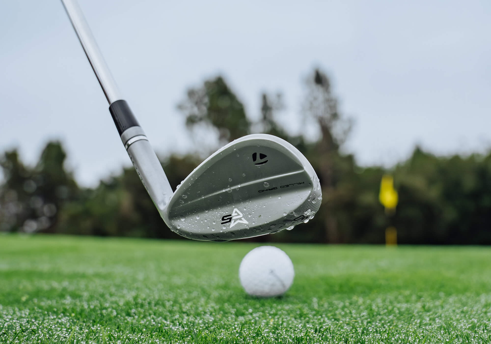TaylorMade MG5 wedges feature spin tread technology to shed moisture.