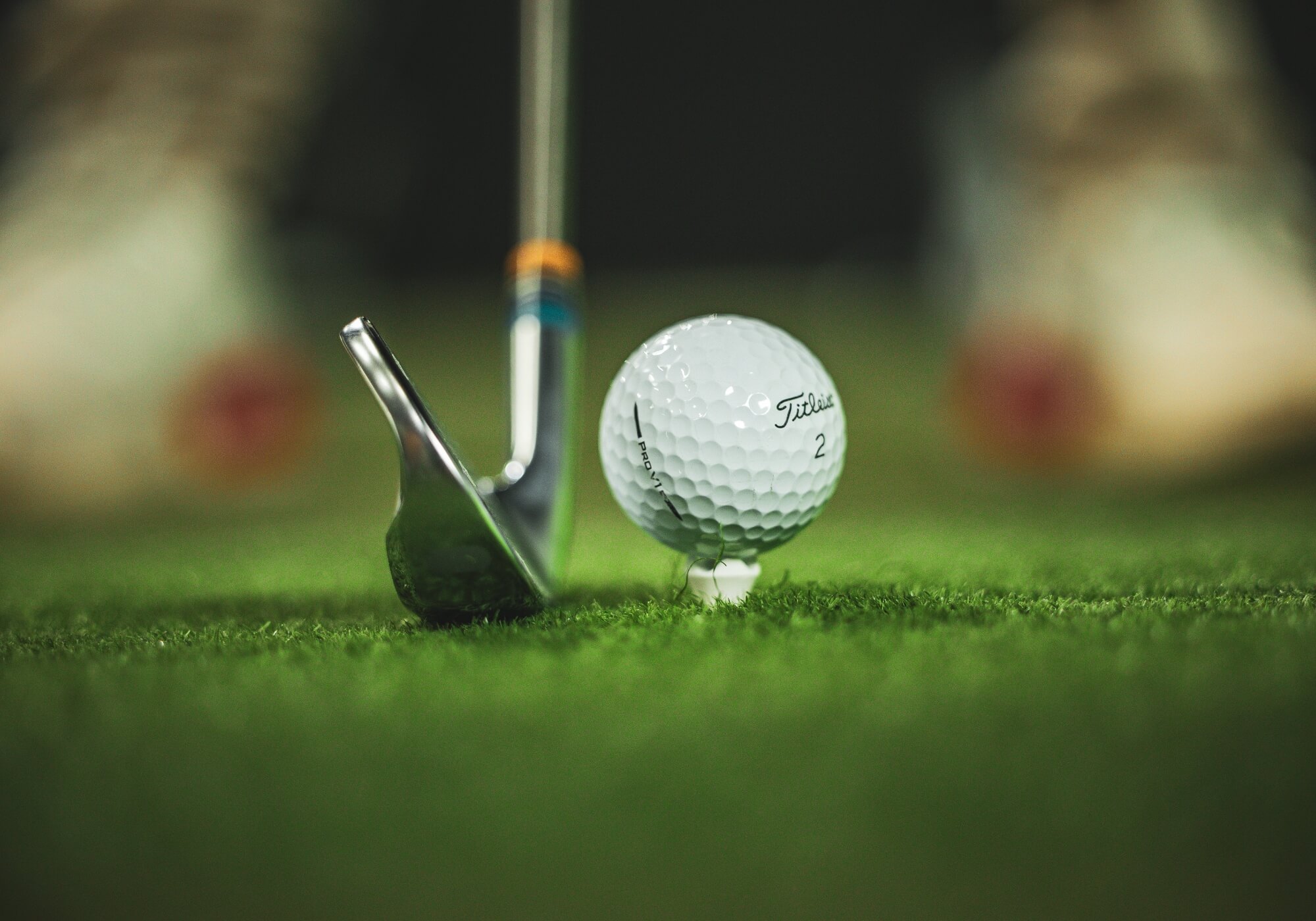 Do you get more distance using a golf tee on a par 3?