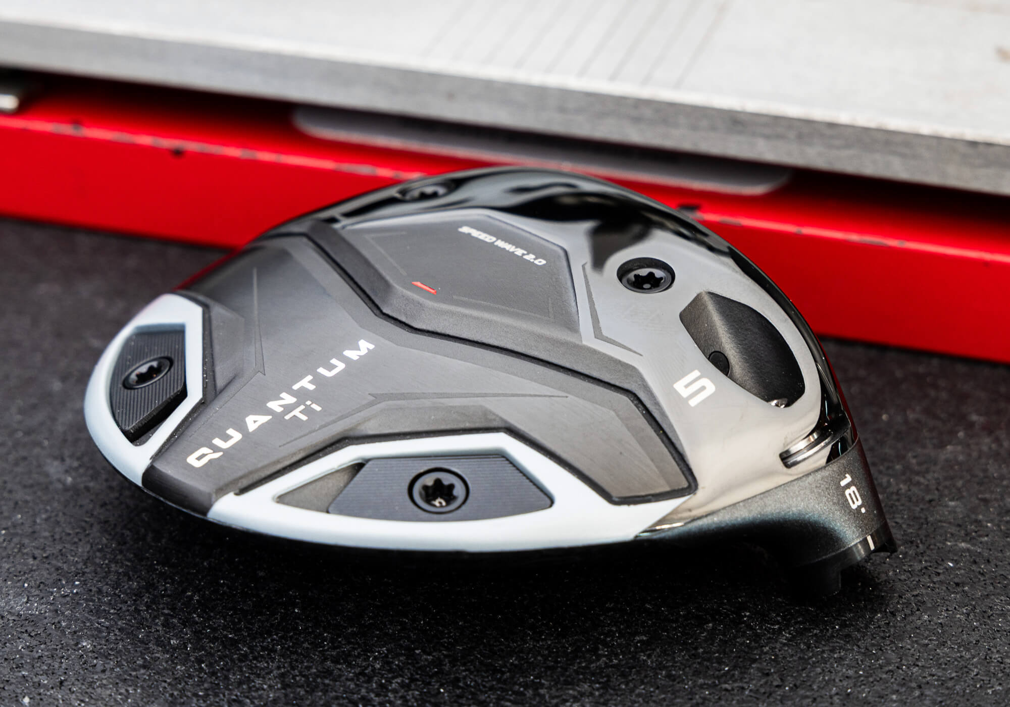 Callaway Quantum Ti Fairway Step sole design